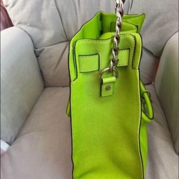 Large MK saffiano leather hamilton bag - Picture 6 of 9